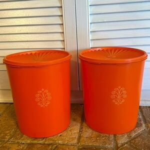 1970s Tupperware Harvest Orange
Large Canister